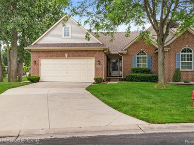 Property at 22745 Coachlight Cir, Taylor, MI