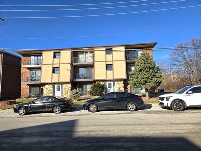 6914 W Crandall Ave APT 2M