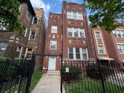 11146 S Vernon Ave