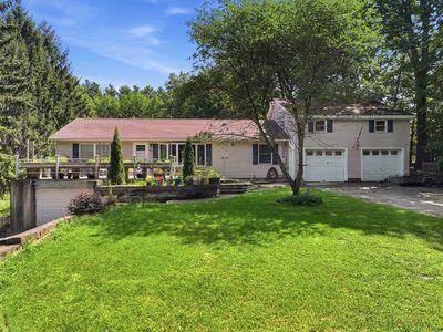 Property at 14 H Putnam Rd, Charlton, MA