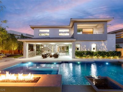 19 Moonfire Dr