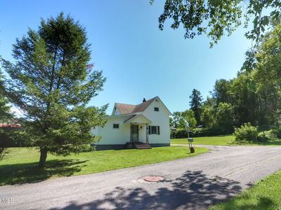 3 Nellis Avenue