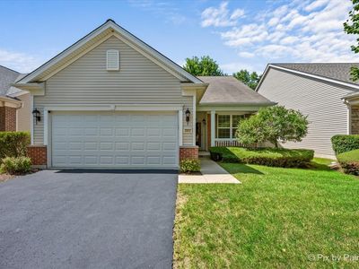 2892 Edgewater Dr
