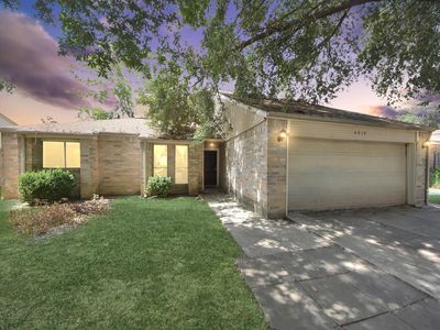 4019 Adonis Dr
