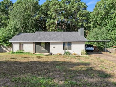 3733 Dowell Dr