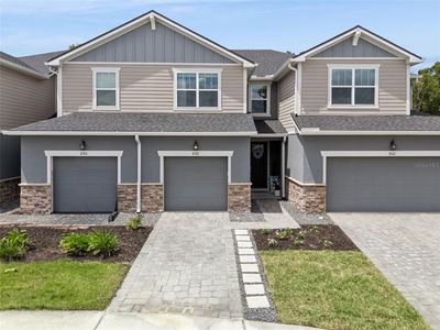896 Spring Palms Loop