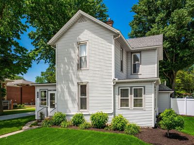 304 E High St