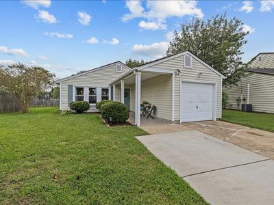 1329 Ettington Ln