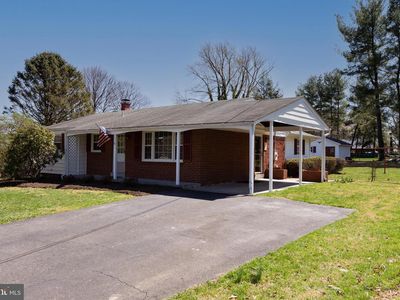 4 Cinnamon Fern Rd