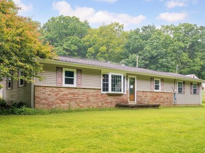 3841 Old Farm Rd