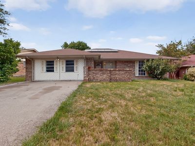 3612 Holly Springs Dr