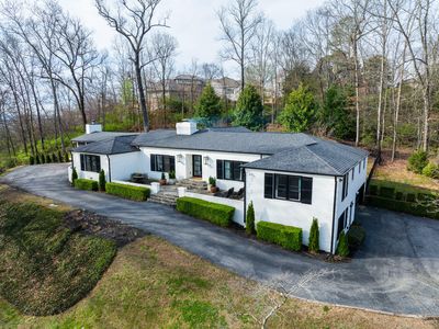 1104 W River Hills Dr