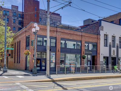121 S Jackson Street #4