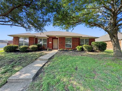 Property at 327 Kansas Trl, Murphy, TX