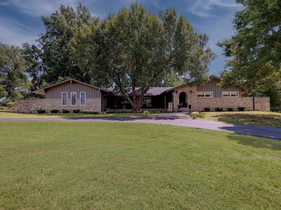 306 S Centennial Rd