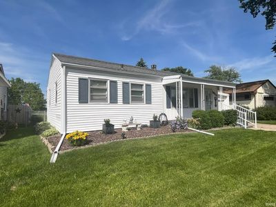 1025 Rosewood Dr