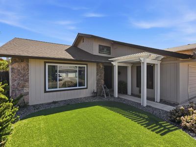 7085 Canelo Hills Dr