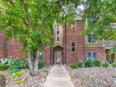 214 Glengarry Dr APT 201