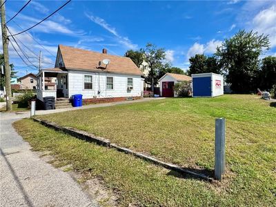 14 Crescent Ave E