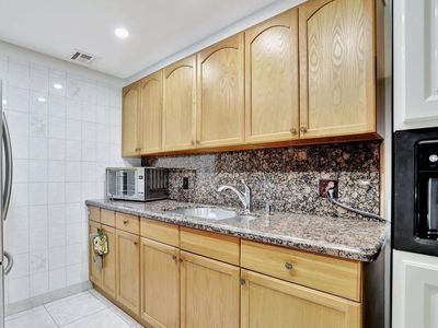 4076 Newport Q #4076