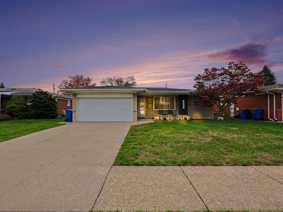 27548 Bonnie Dr