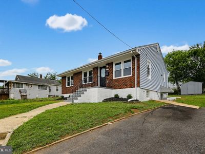 323 3rd Ave