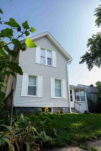 Property at 1432 W 6th St, Davenport, IA