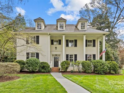 1579 Queens Rd W