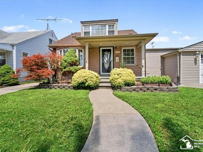 1514 Leblanc St
