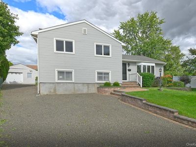 5 Robin Court