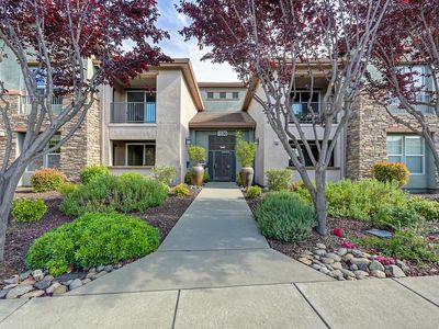 1530 Topanga Ln Unit 100