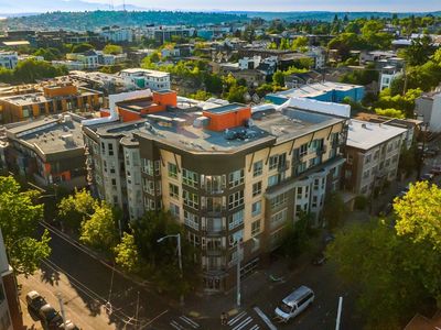 1420 E Pine Street #E203