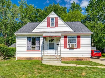 24 Dewhurst Ave