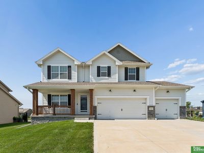 Property at 11021 Cove Hollow Dr, Papillion, NE
