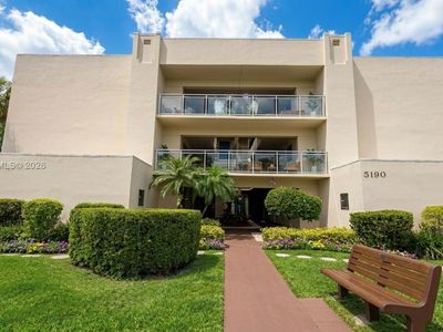 5190 Las Verdes Cir APT 115