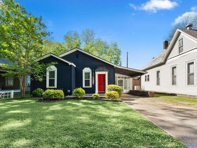 607 Prospect Dr SE
