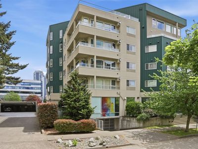 4528 8th Avenue NE #4B
