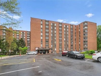 5 Bayard Rd APT 706