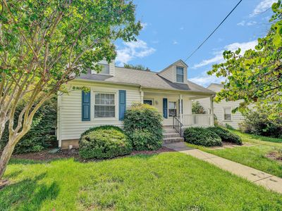 18 Lake Ave