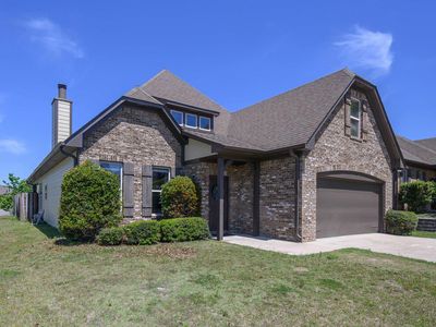 Property at 1001 Medinah Dr, Calera, AL