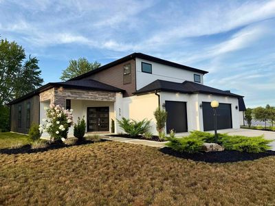 575 Sandringham Pass