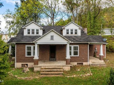 2305 Lumpkin Branch Rd