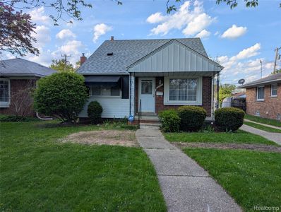 20211 Beaufait St