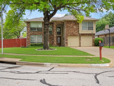 7025 Escondido Dr