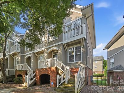 817 W 4th St