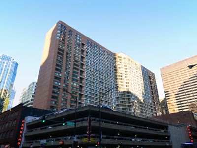 211 E Ohio St APT 1505