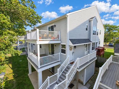 4885 Bayberry Pl