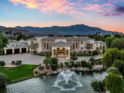 1 Saint Petersburg Ct