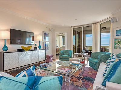 7117 Pelican Bay Blvd APT 607