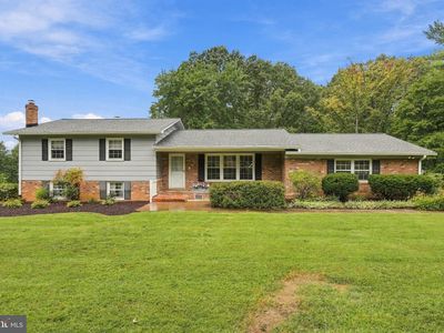 Property at 19452 Hickory Dr, Culpeper, VA